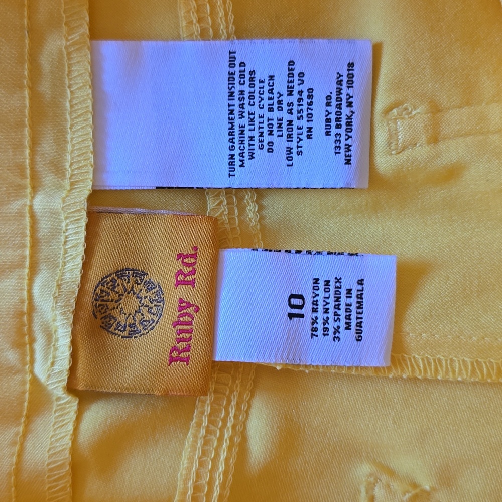 Ruby Rd. Cropped Yellow Pants - image 5